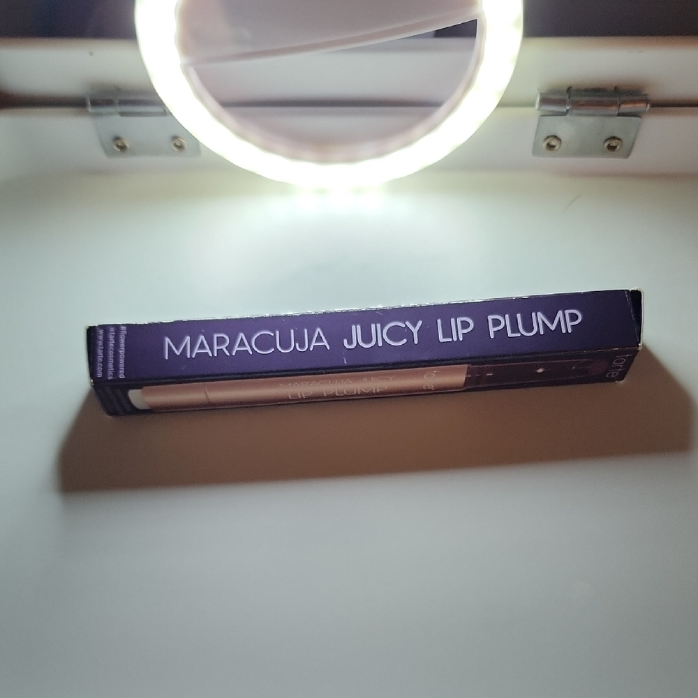 Tarte Maracuja Juicy Lip Plump in Soft Pink - Picture 3 of 3